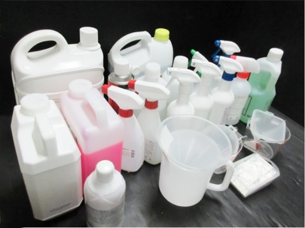 独自の専用薬品や資材を常備し、緊急の即日作業にも万全の体制で対応